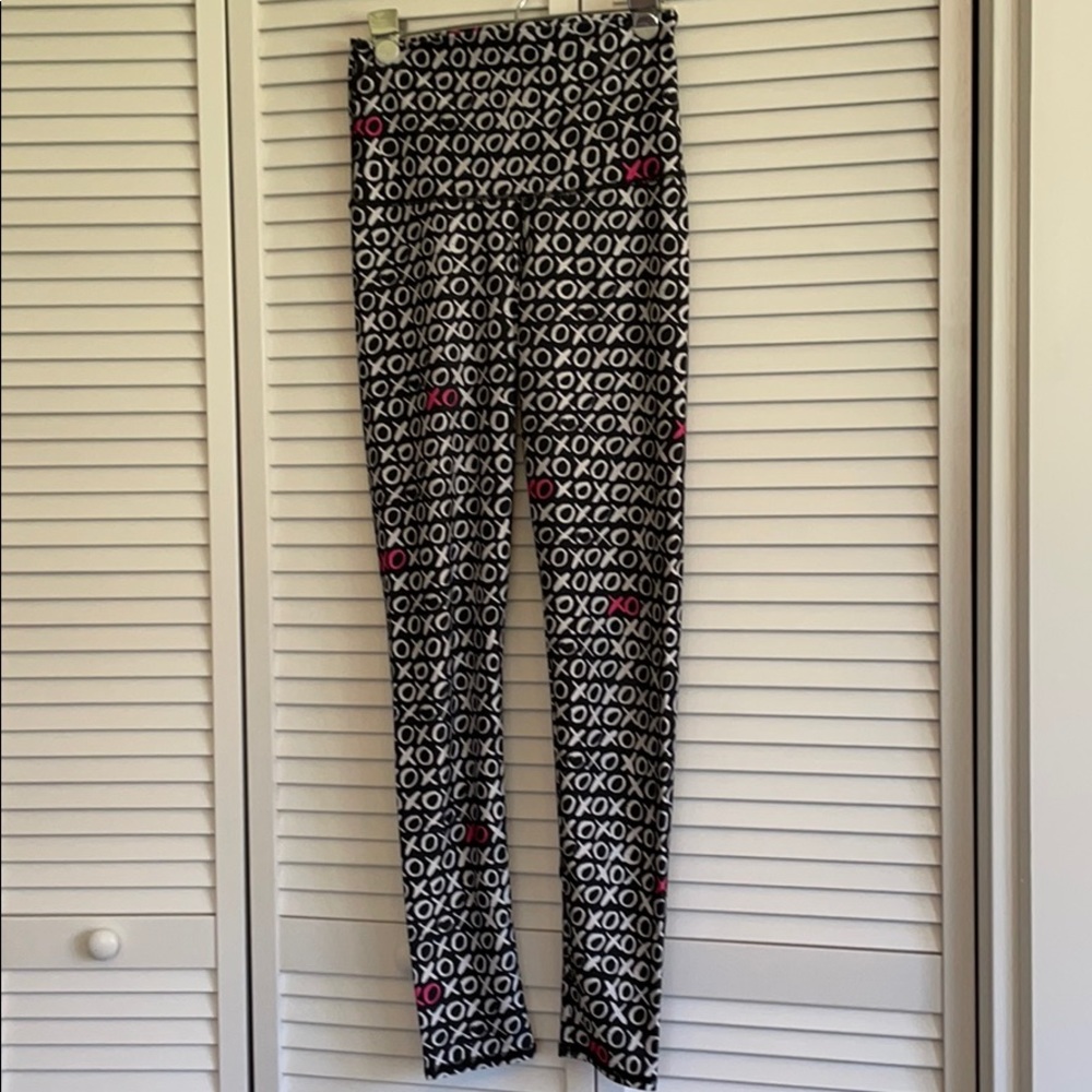Emily Hsu high waisted love leggings ❤️